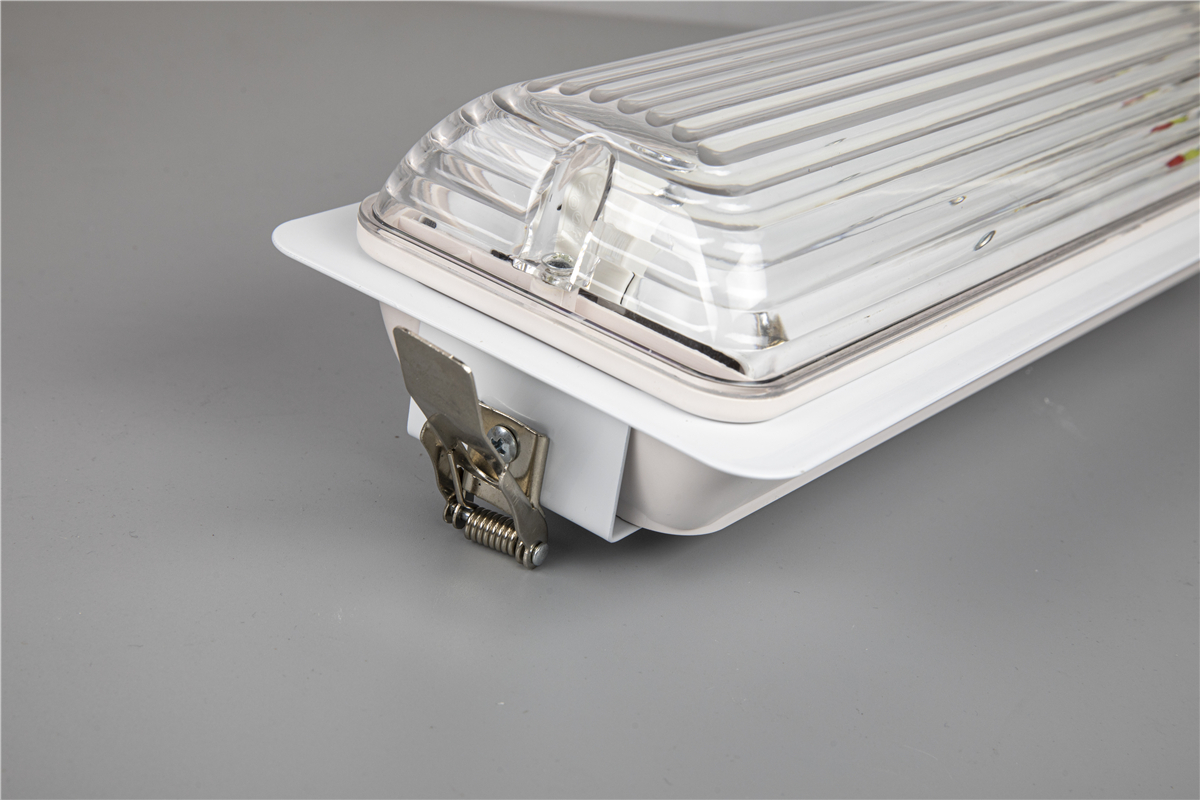 UL LED Bulkhead Emergency Lamp LX-632L (8)